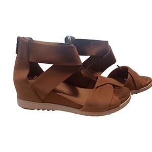 Eileen Fisher Viv Tumbled Nubuck Wedge Sandal Size 6.5